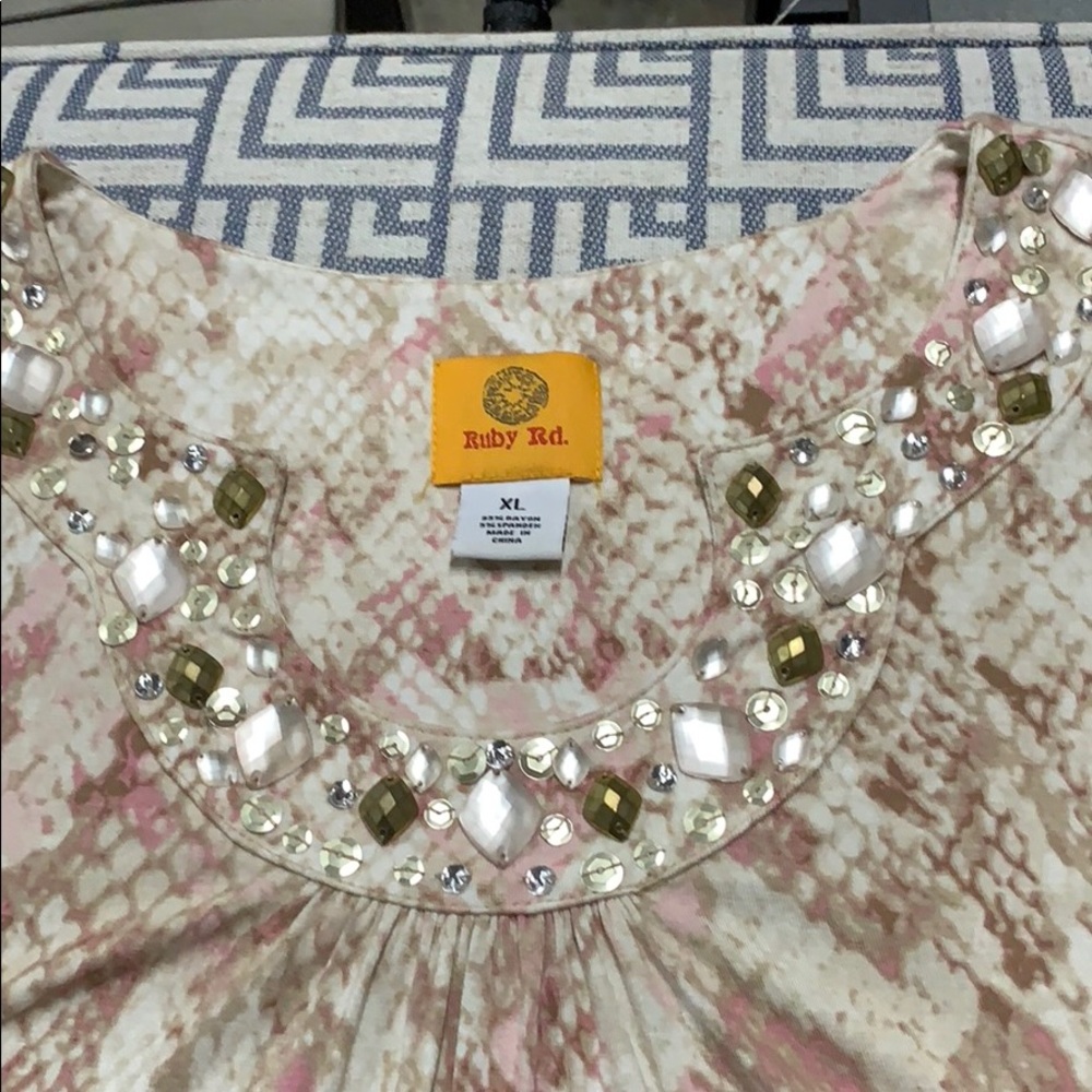 Ruby Rd. top - Picture 5 of 6